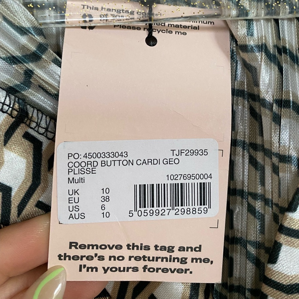 Nwt Misguided | Plisse Patterned Button Front Blo… - image 4